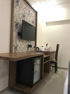 Fotografie z fotogalerie ubytování Kyriad Hotel Solapur by OTHPL v destinaci Solapur