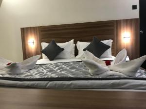 Fotografie z fotogalerie ubytování Kyriad Hotel Solapur by OTHPL v destinaci Solapur