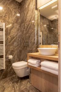 Kylpyhuone majoituspaikassa 4 SMART HOTEL