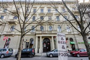 Budova, v ktorej sa apartmán nachádza