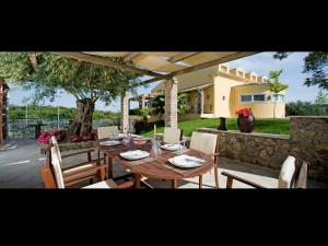 Vonkajšia záhrada v ubytovaní Villa Privilege Classic & Exclusive