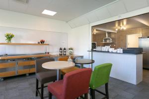 Köök või kööginurk majutusasutuses Kalmar Hotell
