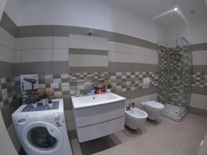 Kúpeľňa v ubytovaní Oudeis Holidays Apartments Tropea