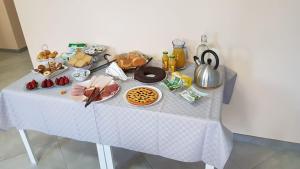 Jedlo v ubytovaní bed & breakfast alebo blízkom okolí