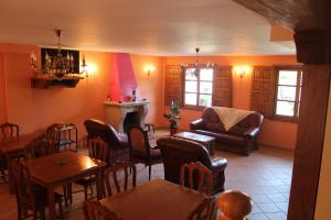 A seating area at Posada Sobrevilla