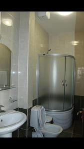 Um banheiro em Hotel Laeti-Zhaiyk