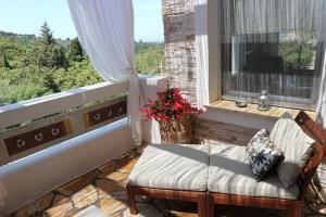 Balkón alebo terasa v ubytovaní Opera House Paxos