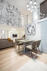 Kuchyňa alebo kuchynka v ubytovaní BpR Luxurious & Stylish Duplex Home