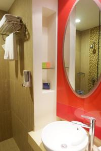 O baie la ibis Styles Bali Legian