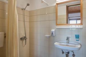 Gallery image of Androulakis Apartments in Gerani Chanion +122 photos