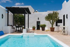 Πισίνα στο ή κοντά στο Villa Guatiza
