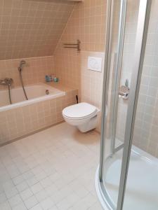 Koupelna v ubytování B & B DE SERAFIJN + 9 fotografií