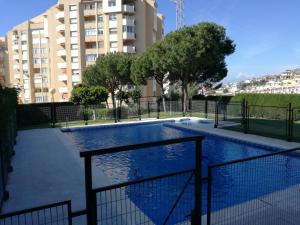 Bazén v ubytovaní ÁTICO VISTAMAR penthouse with views alebo v jeho blízkosti