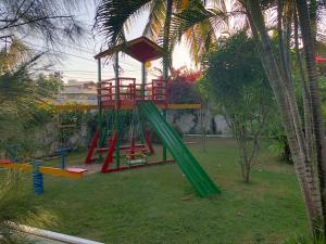 Zona de joacă pentru copii de la Shekinah House