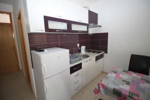 Küche/Küchenzeile in der Unterkunft Apartments Pitarević