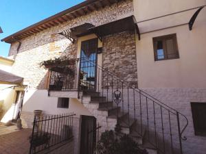 Budova, v ktorej sa ubytovanie bed & breakfast nachádza