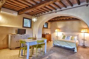 A bed or beds in a room at Il Molino