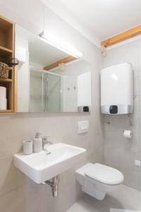 Koupelna v ubytování Rooms Kala
