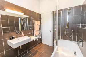 Koupelna v ubytování Emma Apartments-