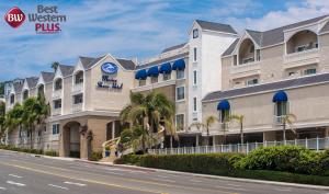 Gallery image of Best Western Plus Marina Shores Hotel in Dana Point