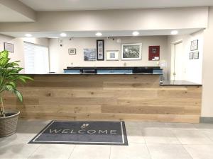 The lobby or reception area at Country Inn & Suites By Radisson, Charleston North, SC