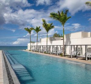 Bazén v ubytování Silversands Resort Grenada at Grand Anse nebo v jeho okolí
