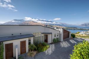 Gallery image of Oriwa View in Queenstown