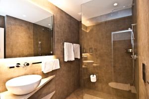 Koupelna v ubytování Akcent hotel