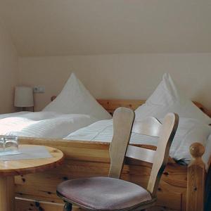 Tempat tidur dalam kamar di Schöne Aussicht