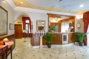 Vstupní hala nebo recepce v ubytování Hotel Boccaccio