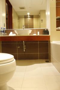 Ένα μπάνιο στο Grand Noble Hotel Xi’an