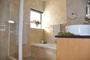 Koupelna v ubytování Zeezicht Guest House + 101 fotografií