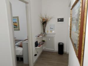 Zdjęcie z galerii obiektu ARNO ROOMS VERONA w Weronie