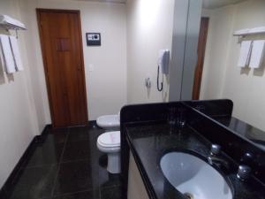 Ванная комната в Mirador Rio Copacabana Hotel
