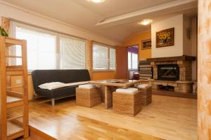 Posezení v ubytování Guest House Čelan