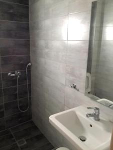 Ένα μπάνιο στο Nikogroup Mona Lisa