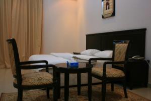 Зона вітальні в Gulf Crown Hotel Apartment