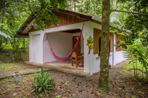 Zahrada ubytování Cabinas Iguana Cahuita
