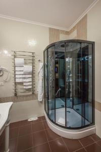 Ванна кімната в Park-Hotel Kidev