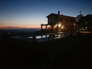 Paesaggio naturale nelle vicinanze della villa