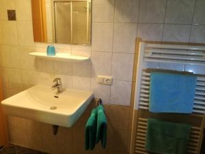 Koupelna v ubytování Örglgut + 26 fotografií