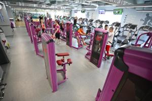 Posilňovňa alebo fitness centrum v ubytovaní Terra Nova Sport&Spa Hotel