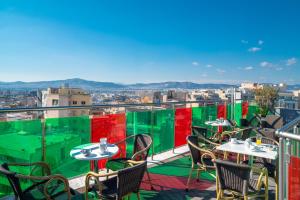 Nespecifikovaný výhled na hory nebo výhled na hory při pohledu z hotelu