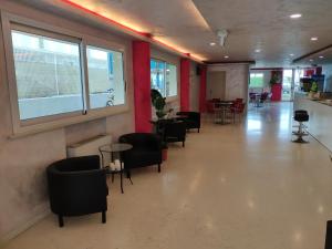 A seating area at Hotel Caesar