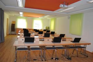 Area bisnis dan/atau ruang konferensi di Vogelhubergut - Familie Scherleithner