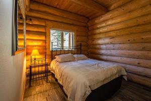 Katil atau katil-katil dalam bilik di Mogul Hill Cabin
