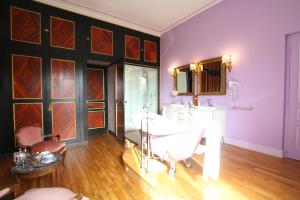 Fotografie z fotogalerie ubytování Château de Chantore v destinaci Bacilly