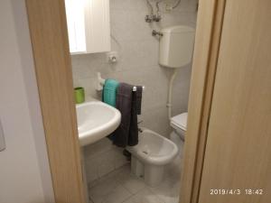 A bathroom at Casa Gardel Még 22 kép