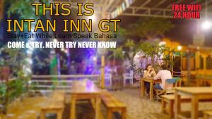 Επισκέπτες που μένουν στο Intan Inn Hostel