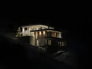 Zgradba, v kateri se nahaja apartma